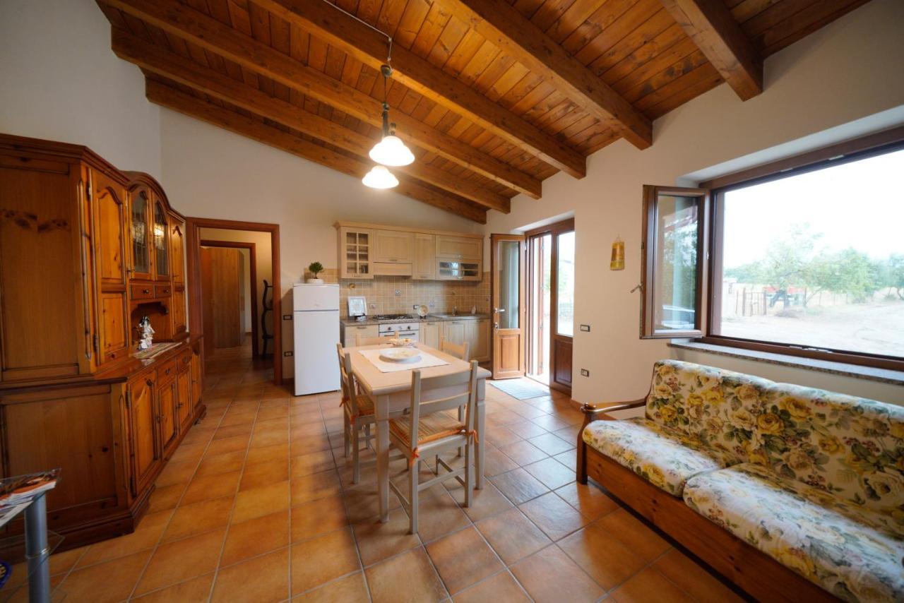 L'Oliveto Appartement Nuxis Buitenkant foto